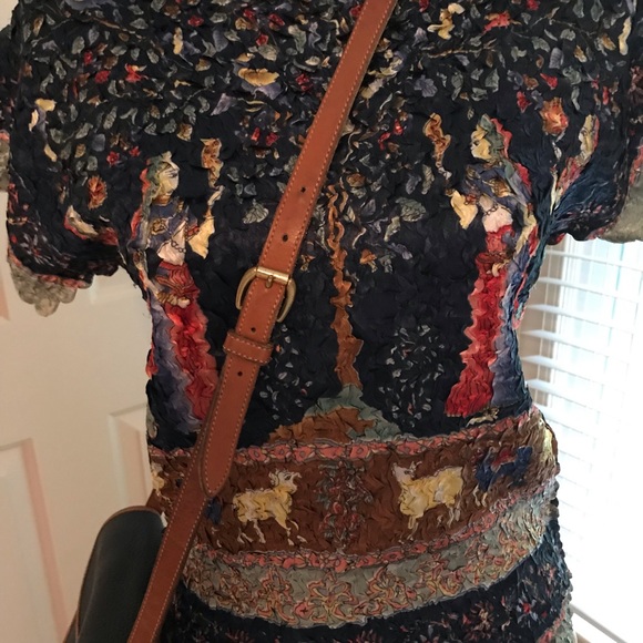 Beautiful stretch short sleeve top - Picture 5 of 5